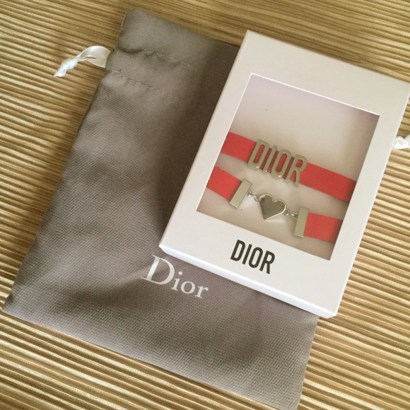 DIOR LUCKY RED LEATHER HEART LOGO BRACELET CHOKER VIP GIFT - Picture 2 of 5